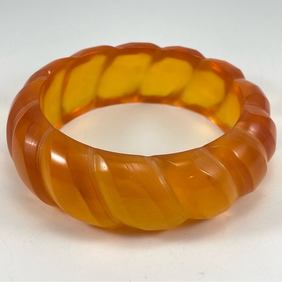 Vintage Bakelite Carved Twisted Rope Chunky Orange Statement Bangle Bracelet - Picture 3 of 6